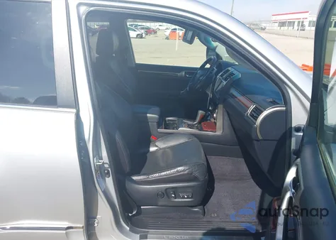 2016 Lexus Gx 460 z USA, uszkodzony, nr VIN JTJBM7FX8G5124375